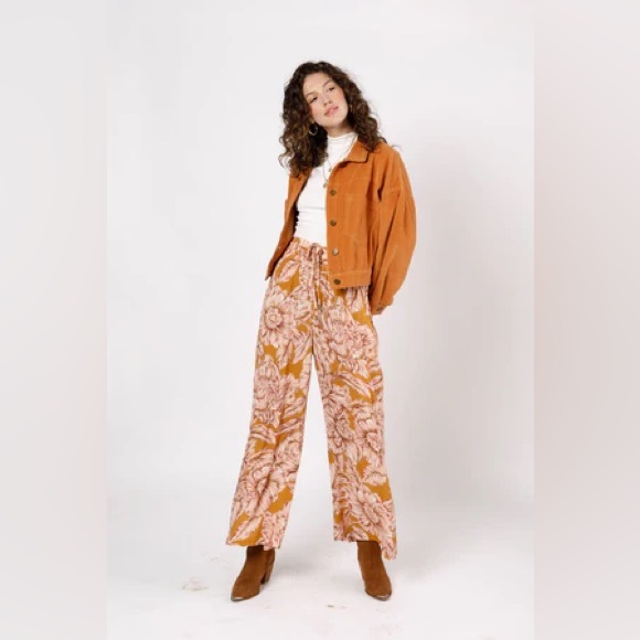 NWT Band Of The Free ARIZONA GOLD FLORAL WIDE LEG PANTS Bohemian Elastic Waist - Picture 3 of 5